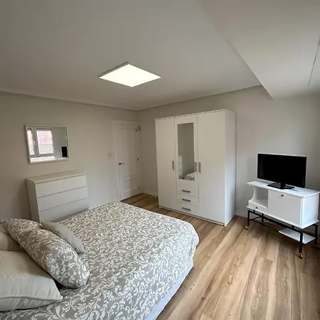 Piso En El Centro De * Gijón